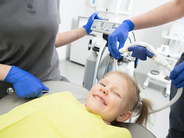 ¿Cómo hacer que un niño le pierda el miedo al dentista?