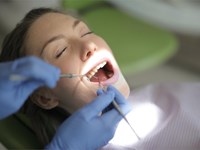 Consejos para mantener una dentadura saludable