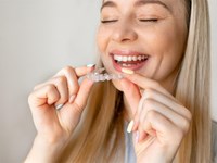 ¿Puedo comer todo tipo de alimentos durante el tratamiento con ortodoncia?